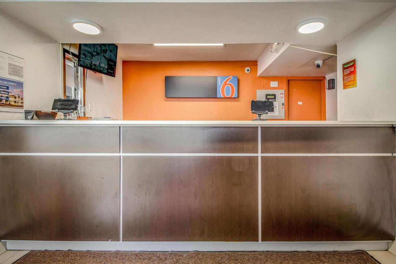 Motel 6-Conroe, Tx Екстериор снимка